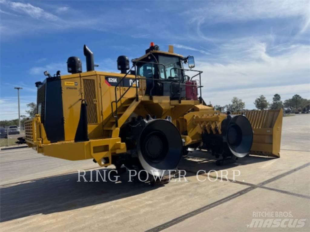 CAT 826K Compactoare sol