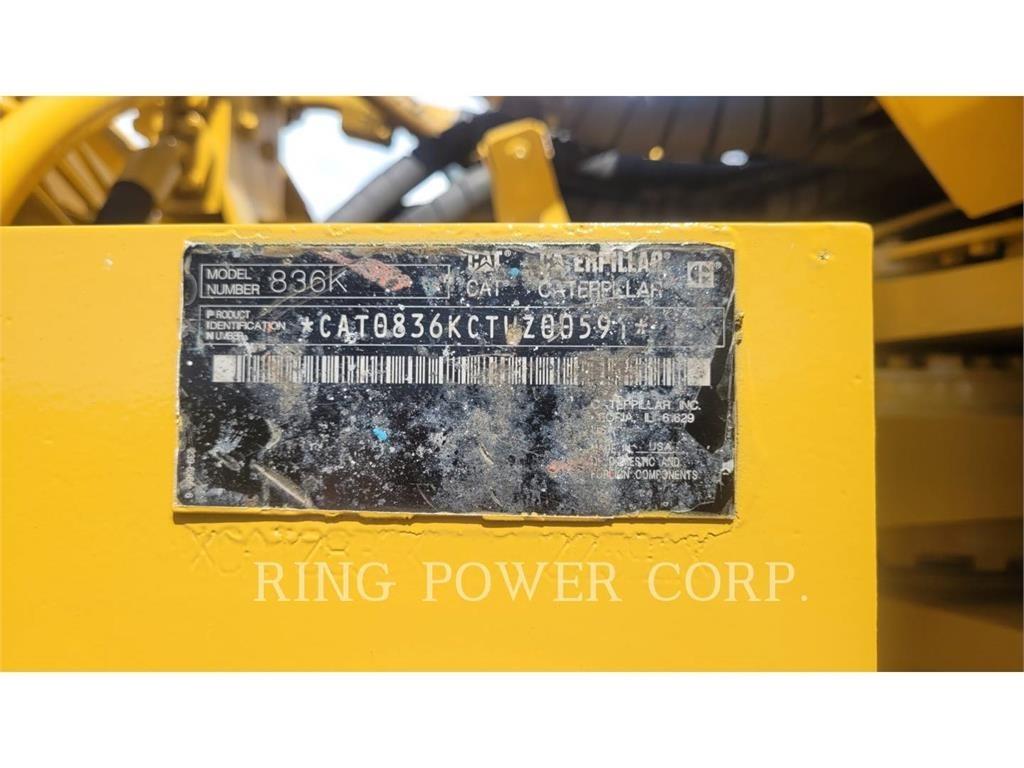 CAT 836K Compactoare sol