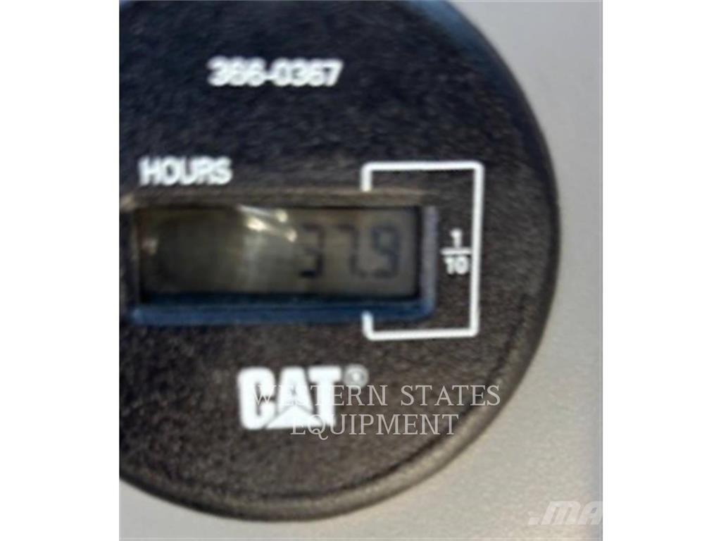 CAT 903 Incarcator pe pneuri