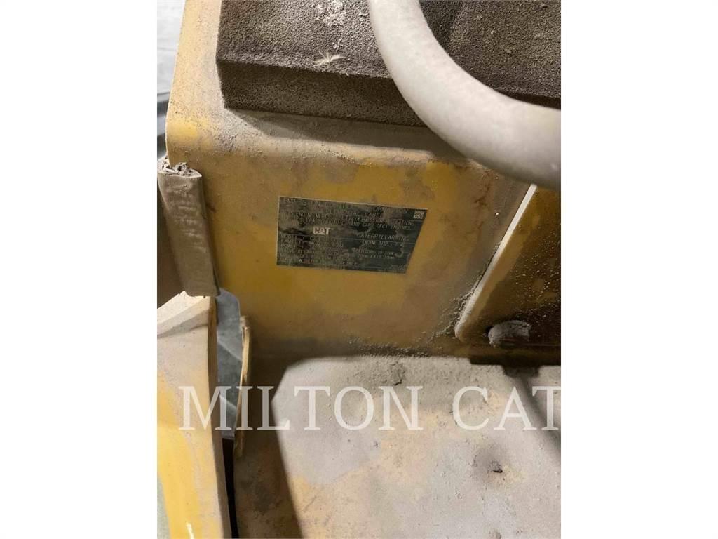CAT 903D Incarcator pe pneuri
