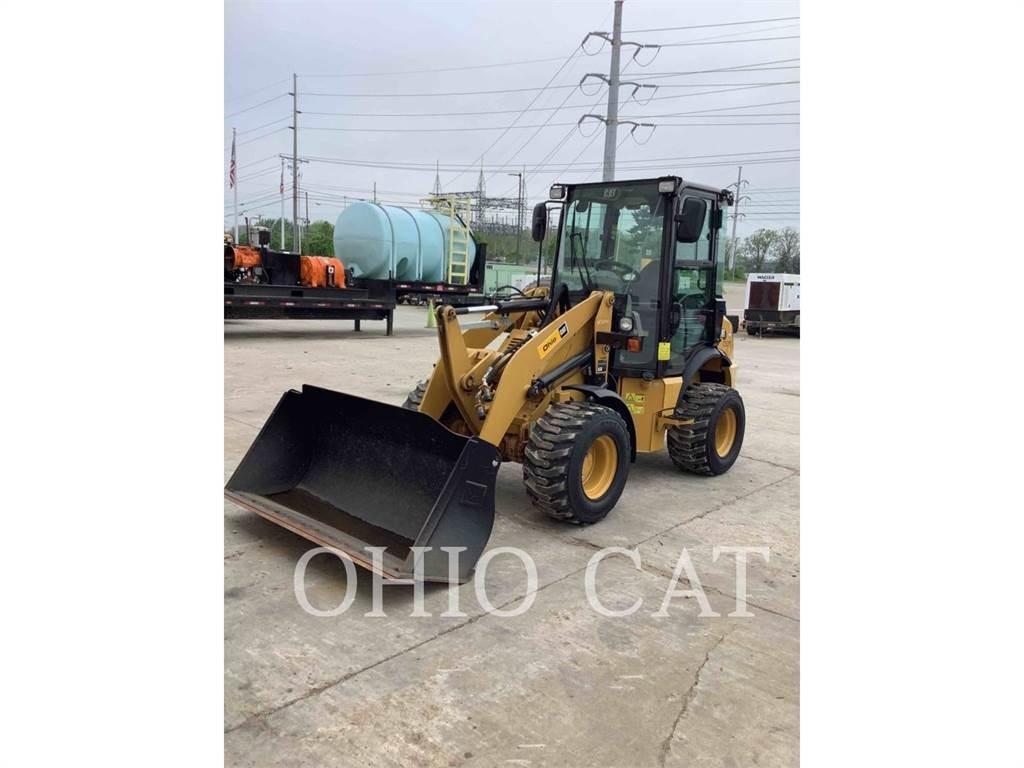 CAT 903D Incarcator pe pneuri