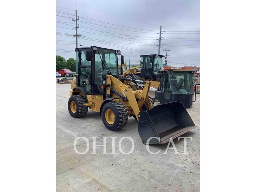 CAT 903D Incarcator pe pneuri