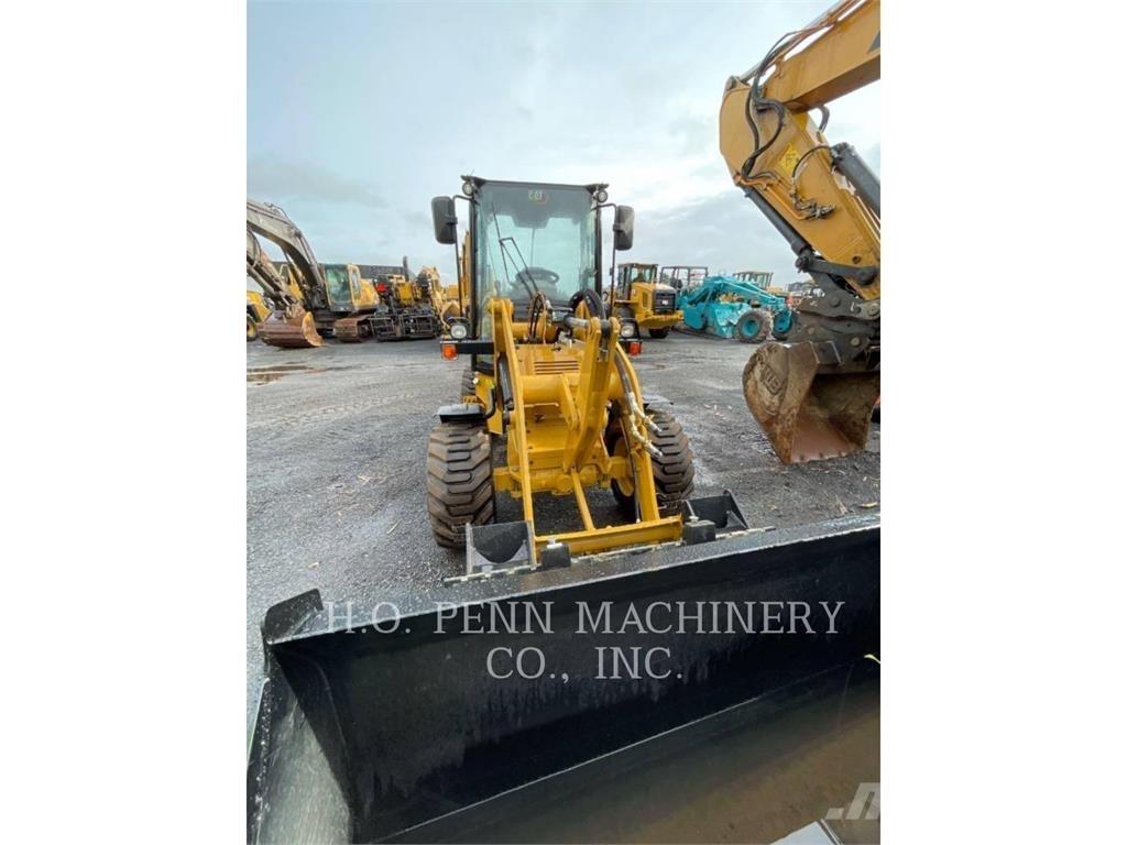 CAT 903D Incarcator pe pneuri