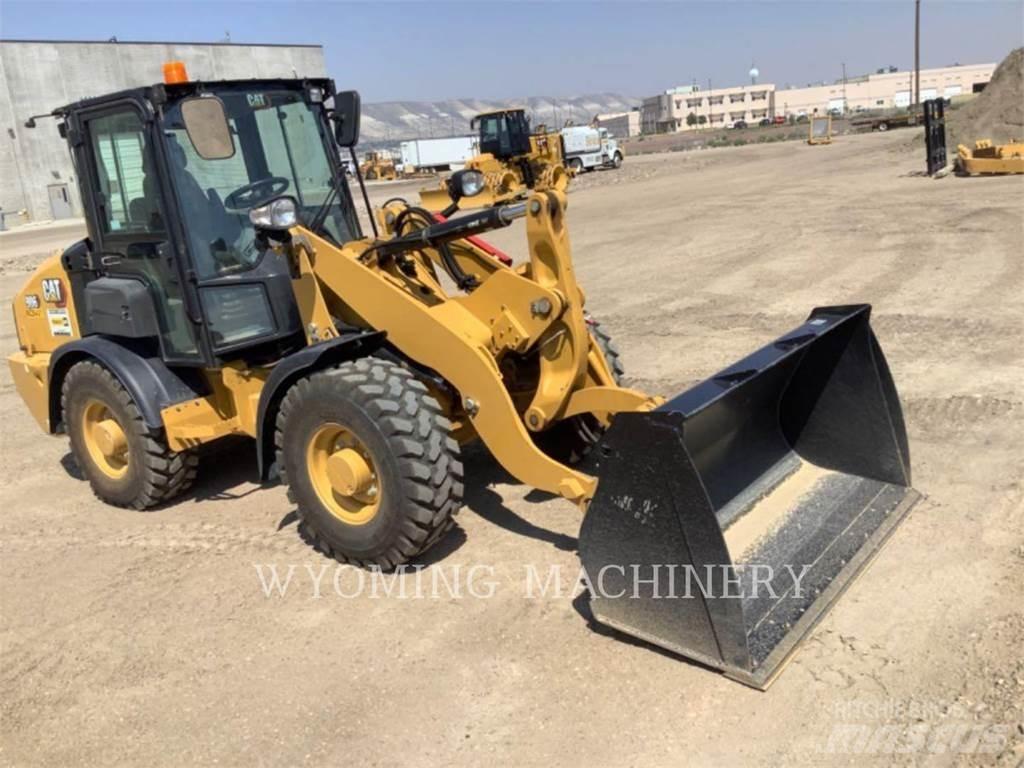 CAT 906 Incarcator pe pneuri