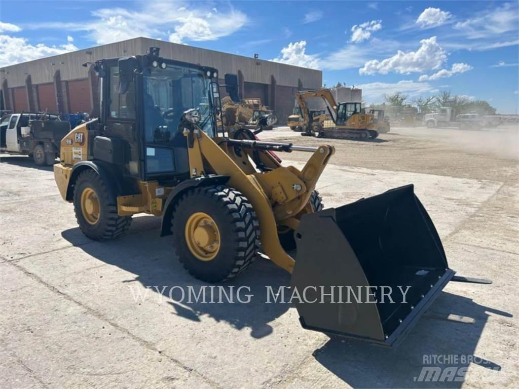 CAT 906 Incarcator pe pneuri