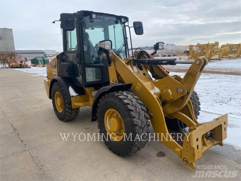 CAT 906 Incarcator pe pneuri