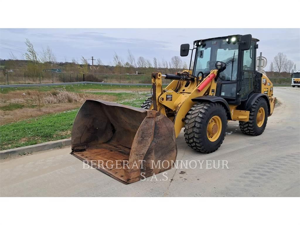 CAT 906 Incarcator pe pneuri
