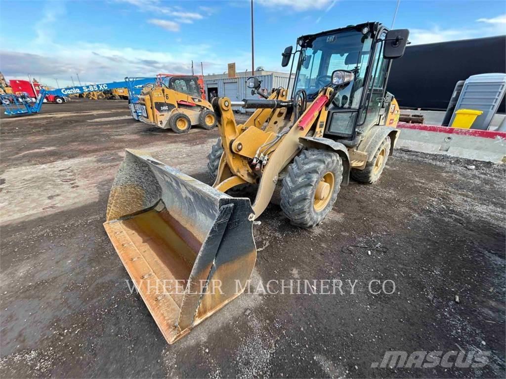 CAT 906 Incarcator pe pneuri