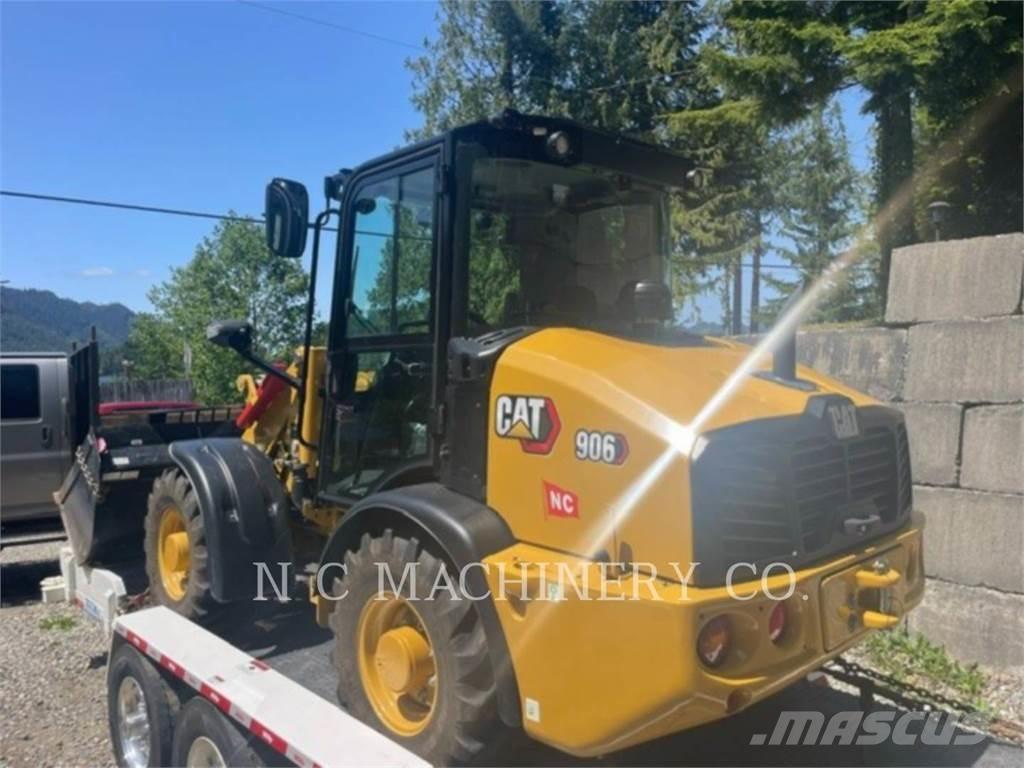 CAT 906 Incarcator pe pneuri