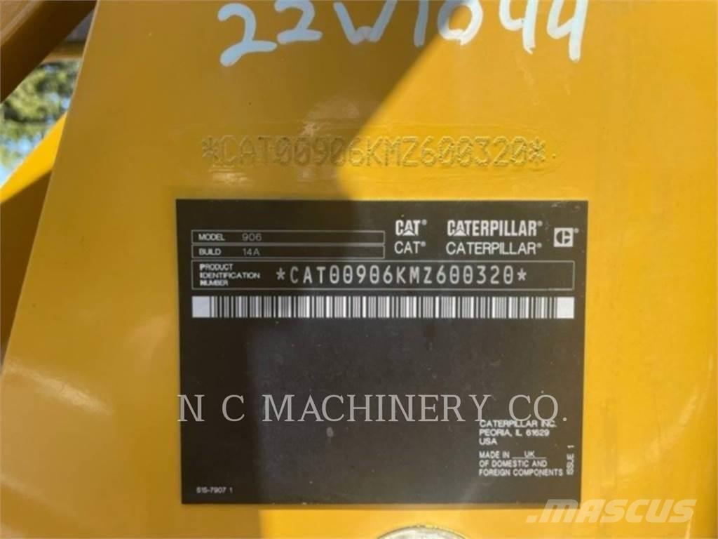 CAT 906 Incarcator pe pneuri