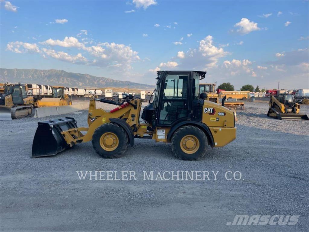 CAT 906 Incarcator pe pneuri