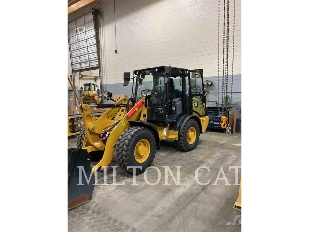 CAT 906 Incarcator pe pneuri