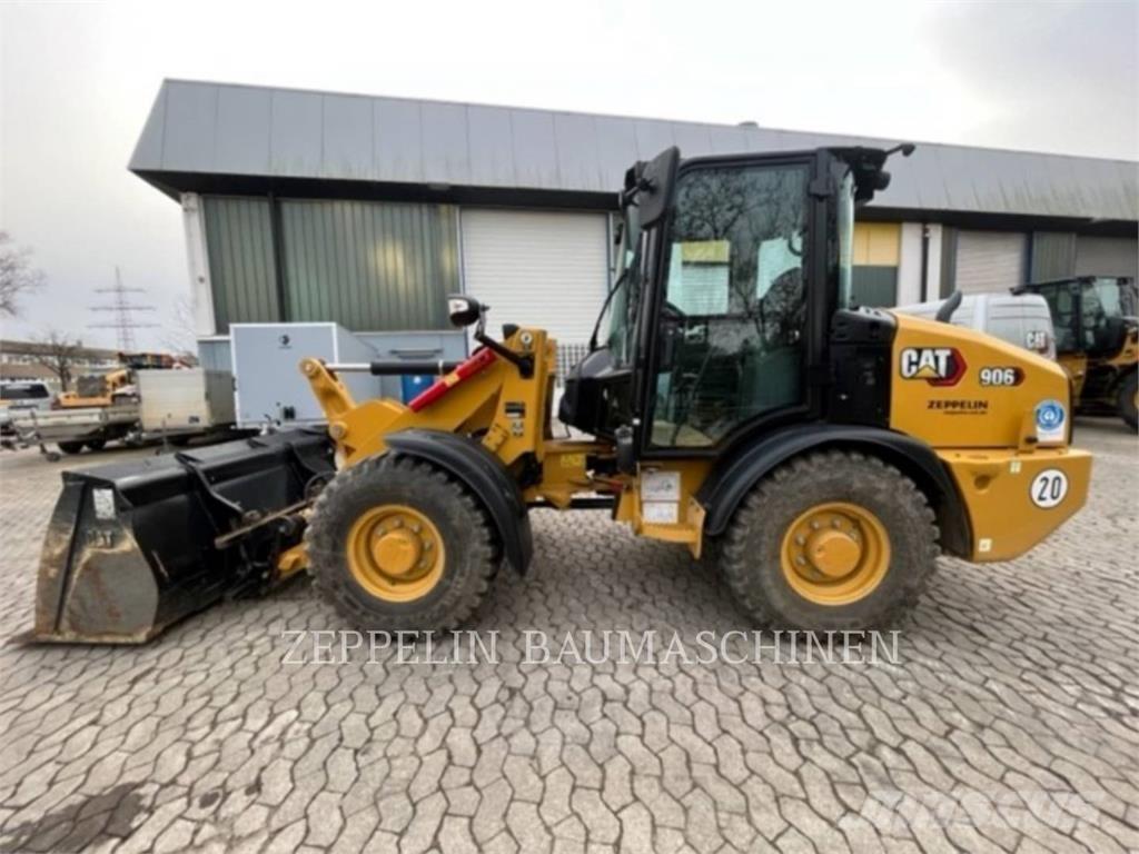 CAT 906-14 Incarcator pe pneuri