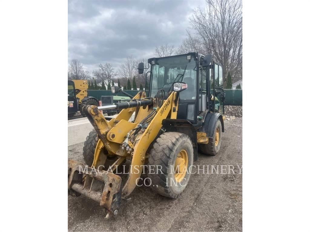 CAT 906H2 Incarcator pe pneuri