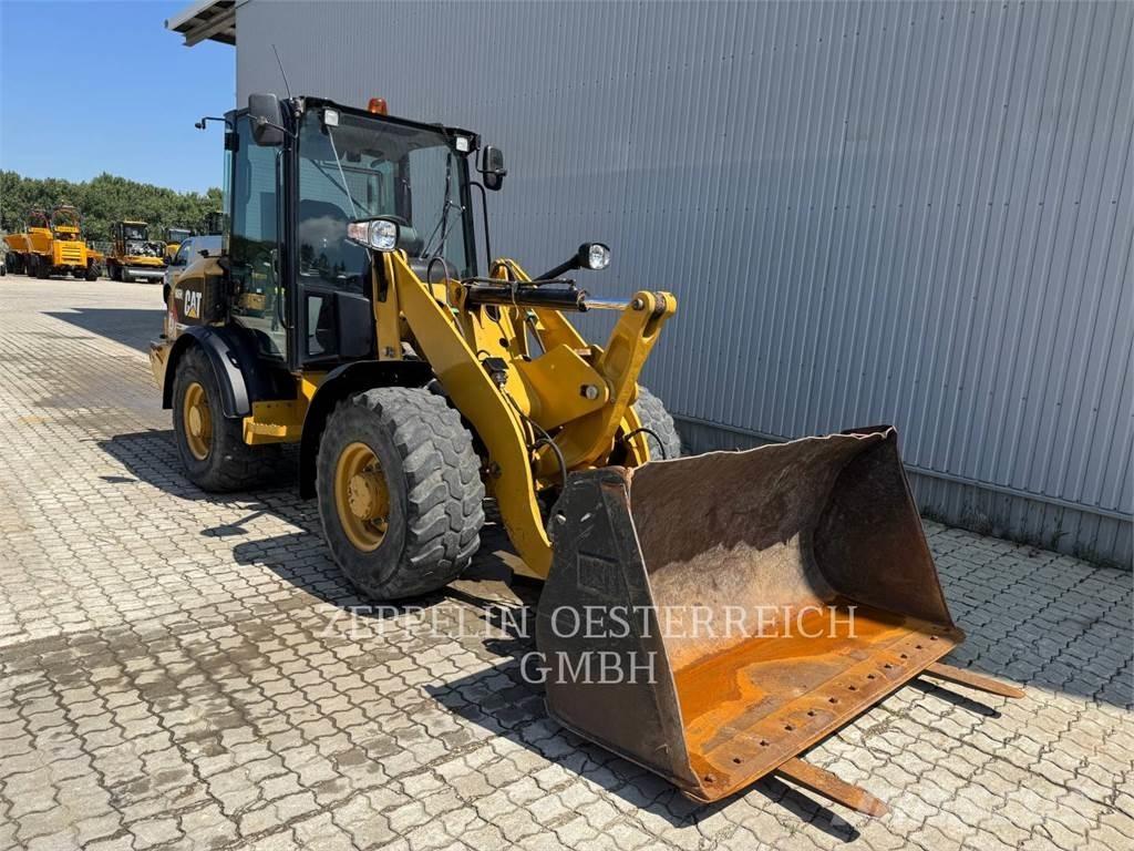 CAT 906H2 Incarcator pe pneuri