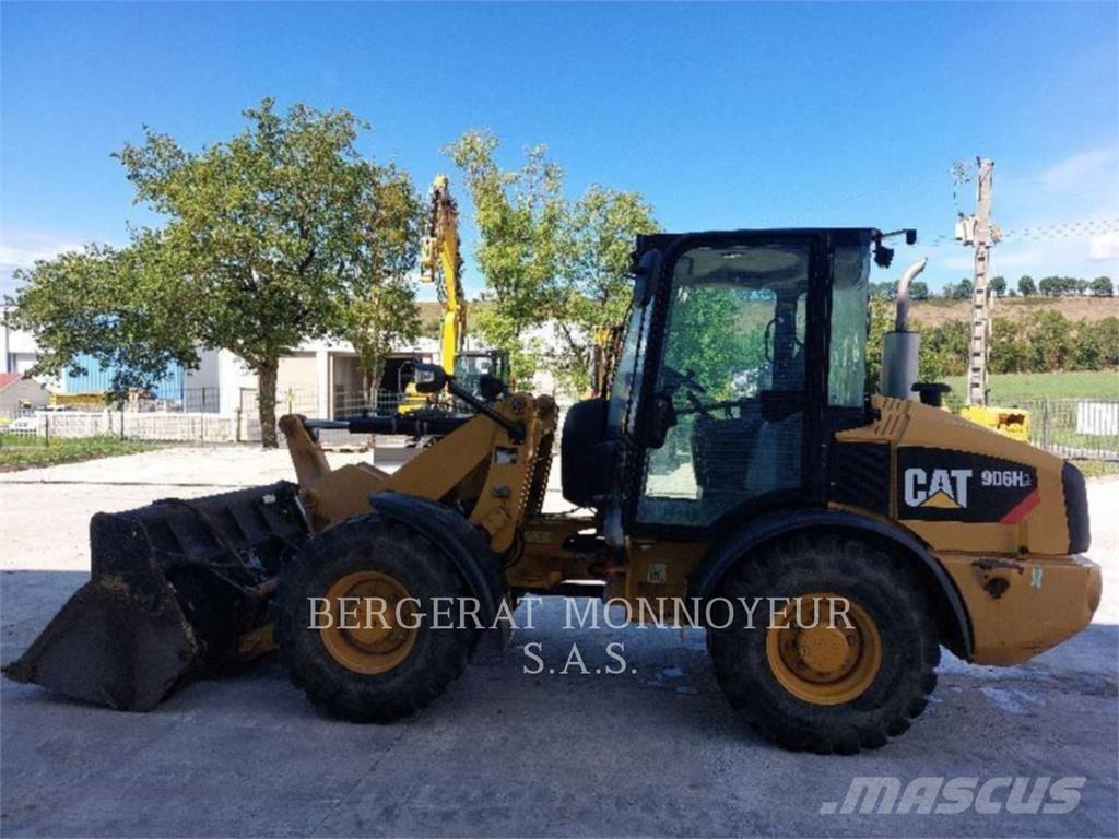 CAT 906H2 Incarcator pe pneuri