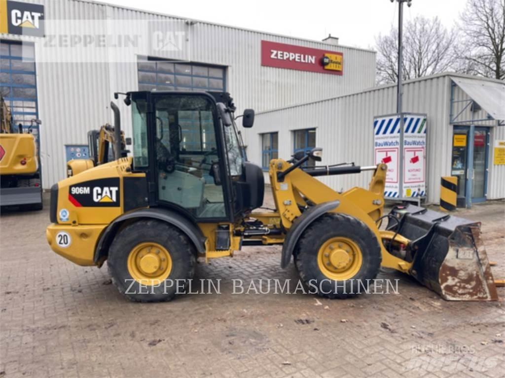 CAT 906M Incarcator pe pneuri