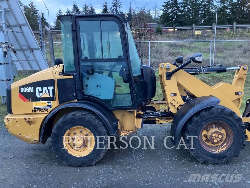 CAT 906M Incarcator pe pneuri