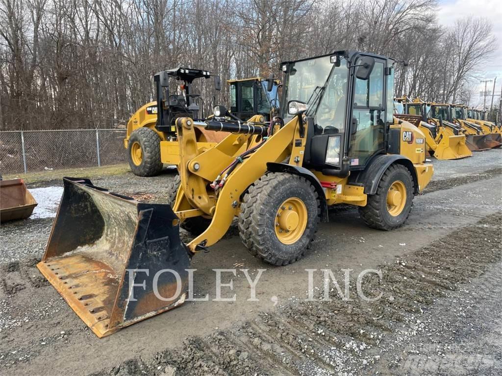 CAT 906M Incarcator pe pneuri