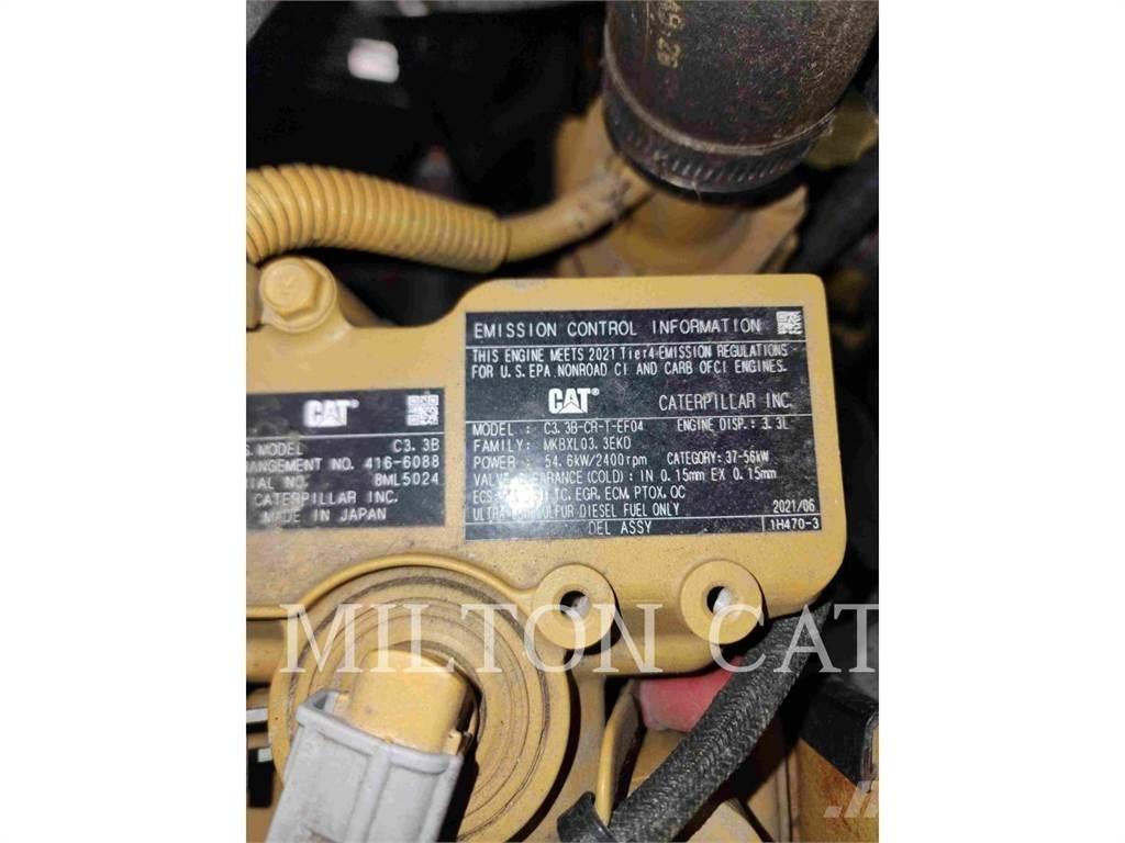 CAT 906M Incarcator pe pneuri