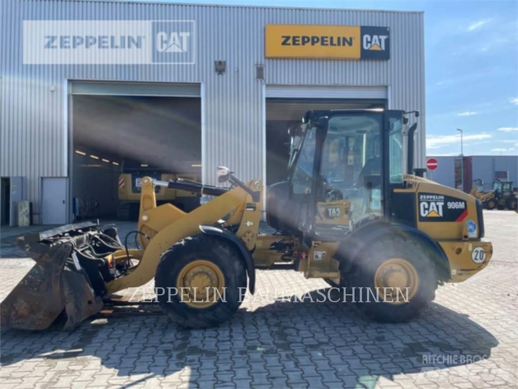 CAT 906M Incarcator pe pneuri