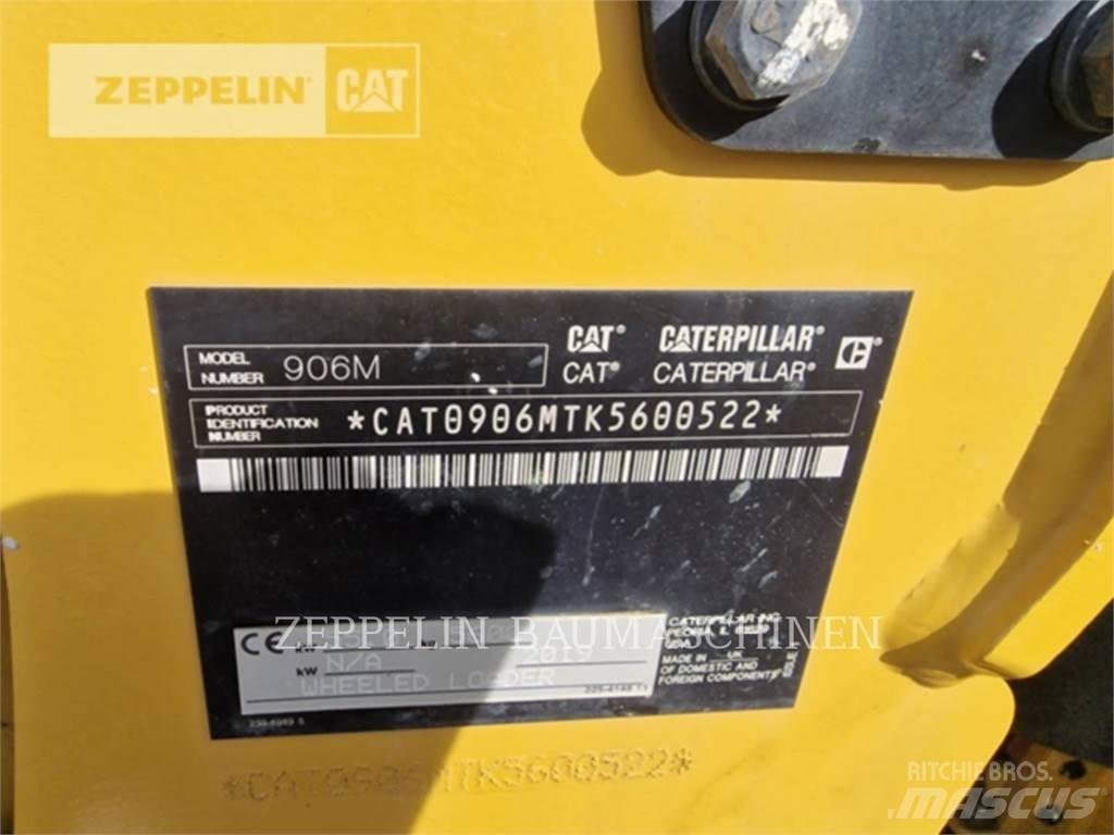 CAT 906M Incarcator pe pneuri