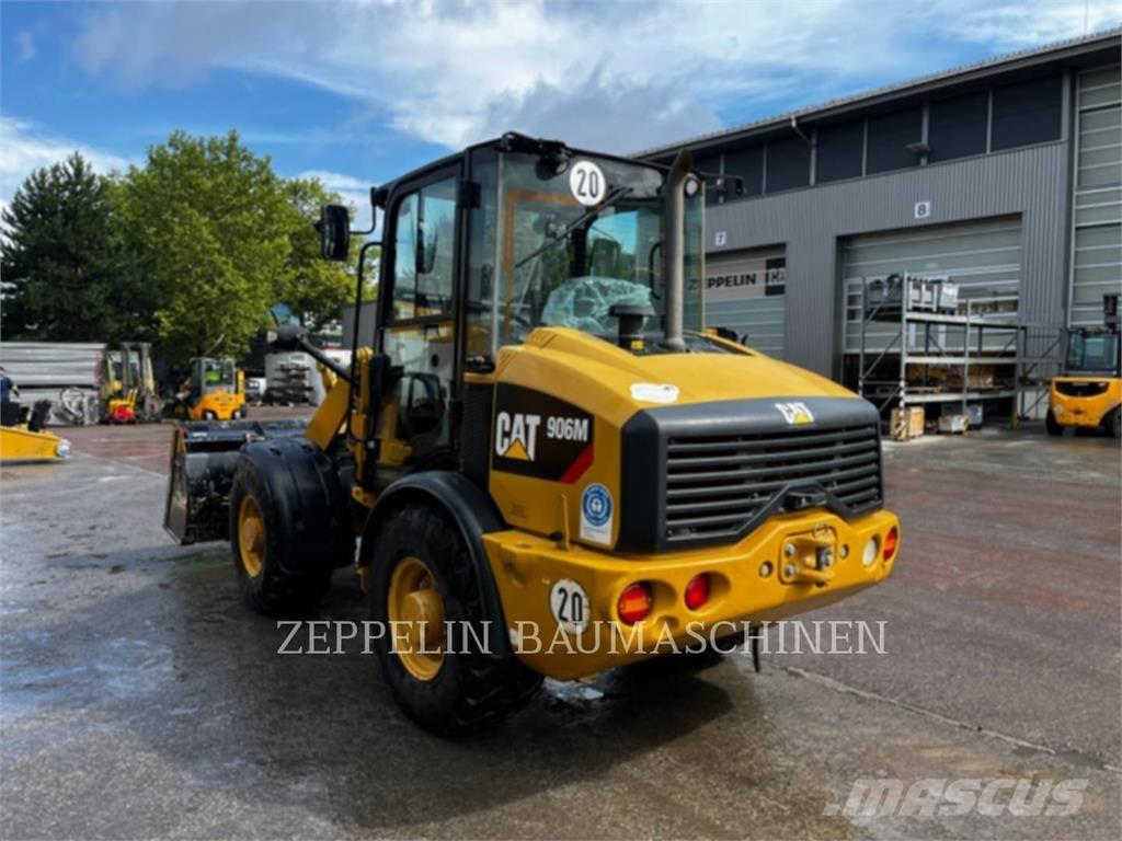 CAT 906M Incarcator pe pneuri