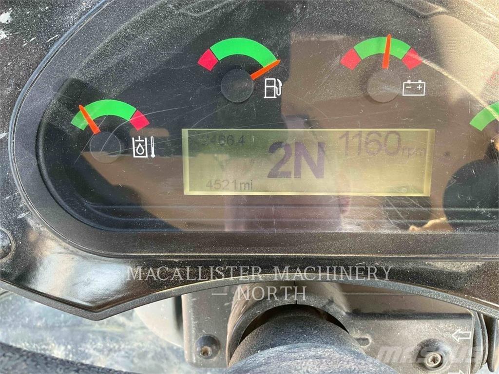 CAT 906M Incarcator pe pneuri