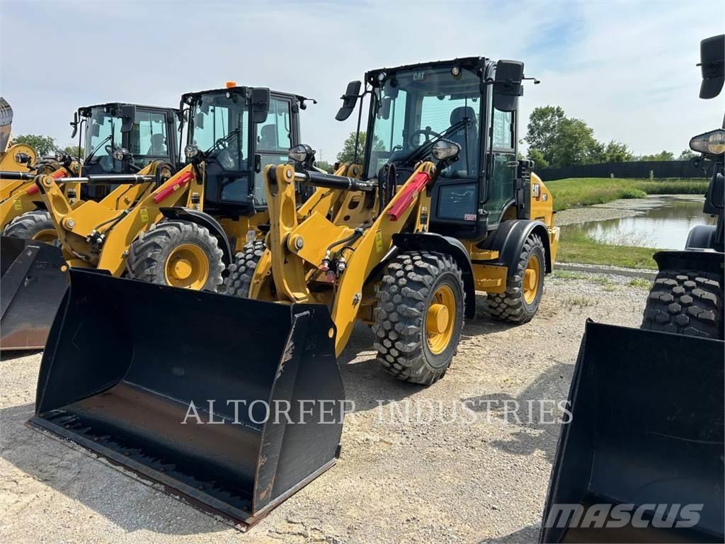 CAT 907-14 Incarcator pe pneuri