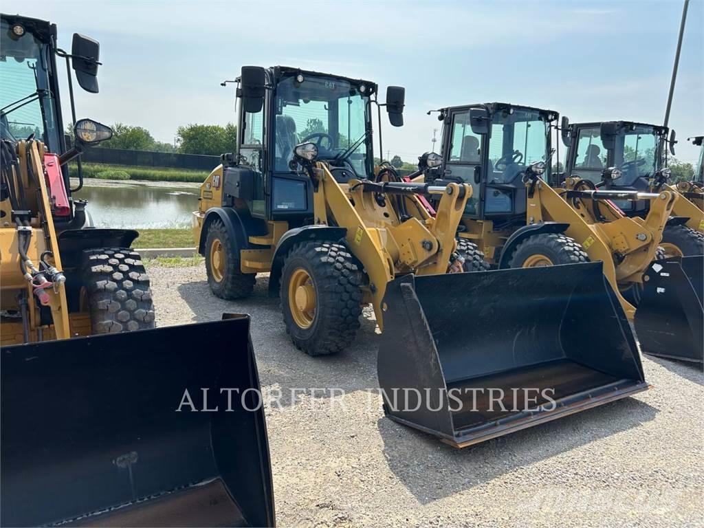 CAT 907-14 Incarcator pe pneuri