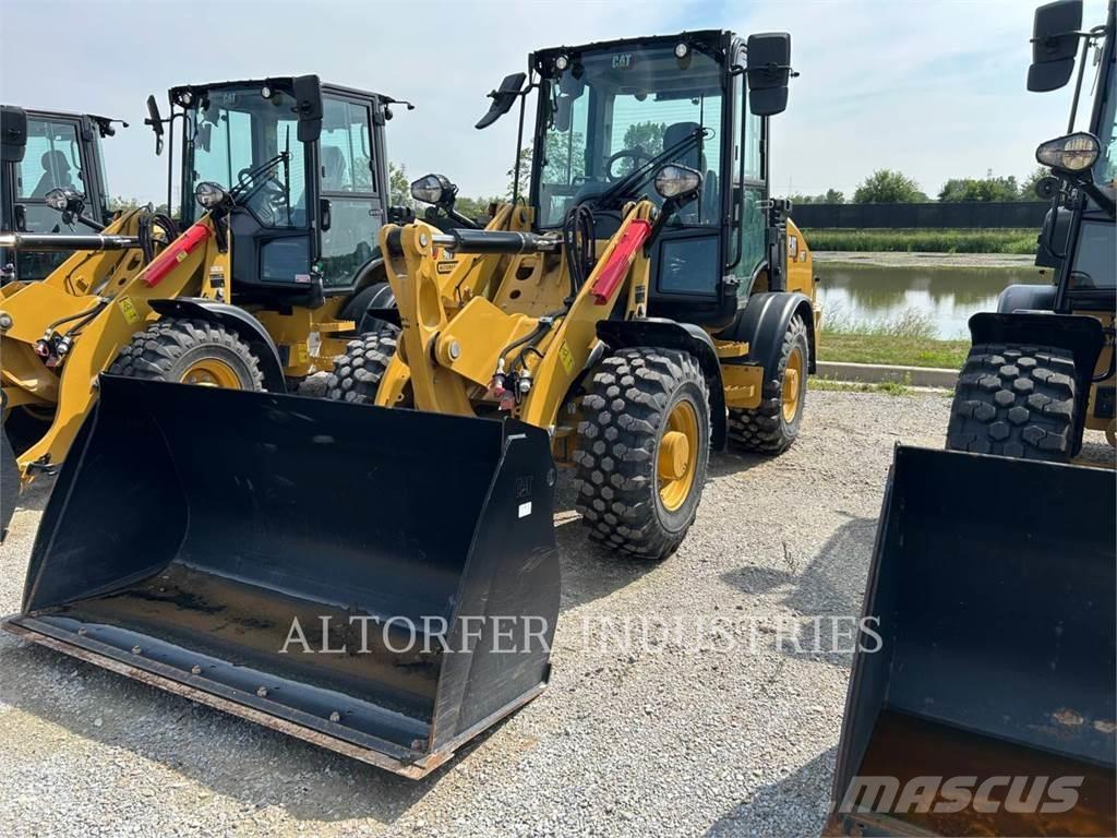 CAT 907-14 Incarcator pe pneuri