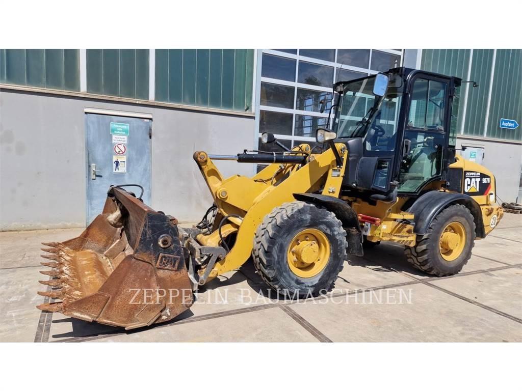 CAT 907H Incarcator pe pneuri