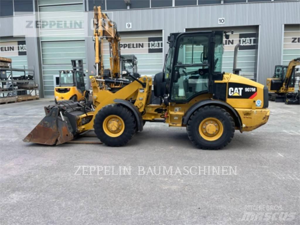 CAT 907M Incarcator pe pneuri