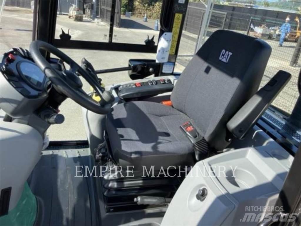 CAT 907M Incarcator pe pneuri