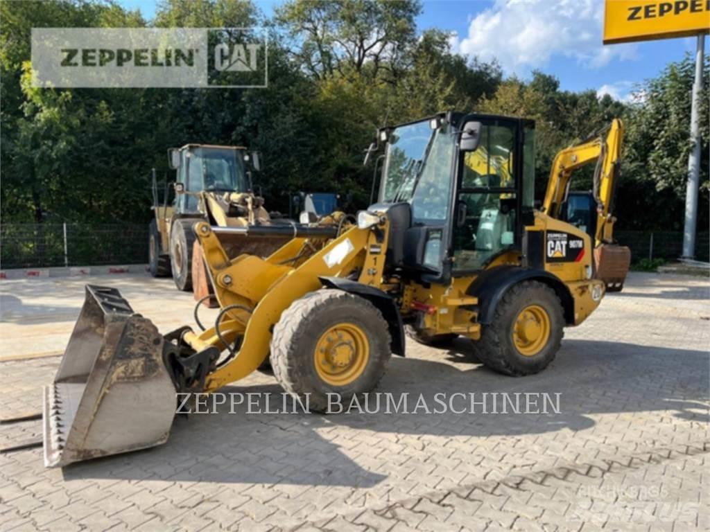 CAT 907M Incarcator pe pneuri