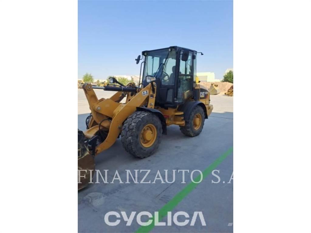 CAT 907M Incarcator pe pneuri