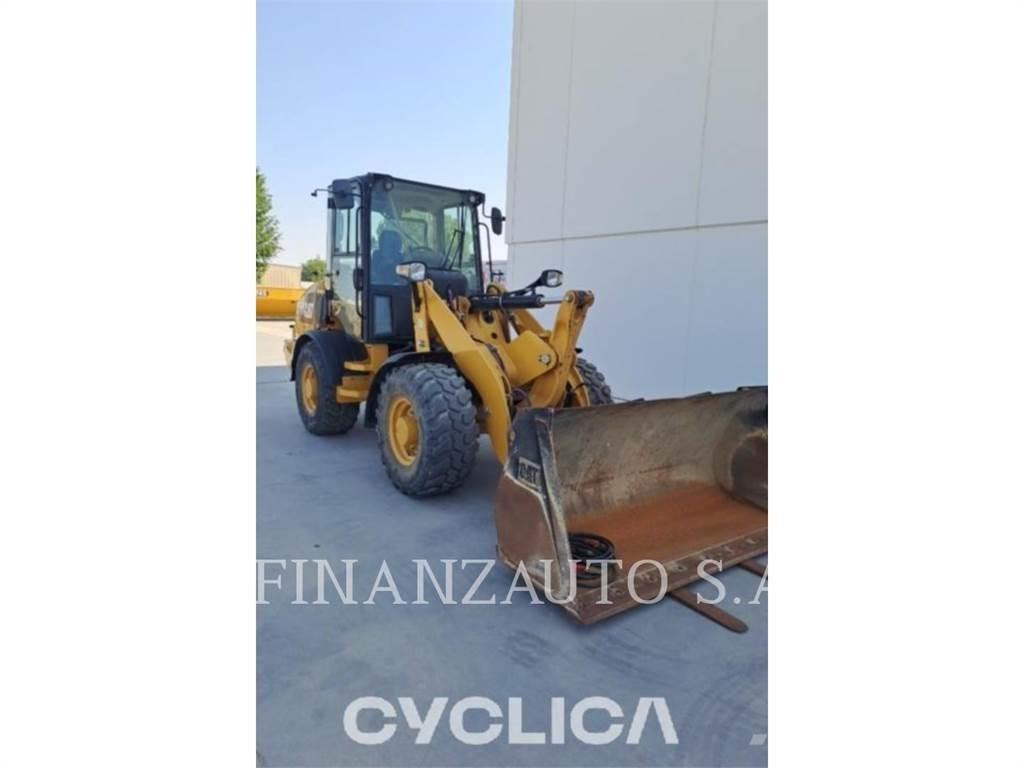 CAT 907M Incarcator pe pneuri