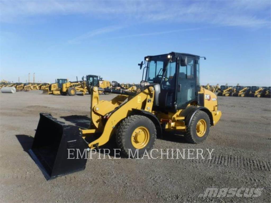 CAT 907M Incarcator pe pneuri