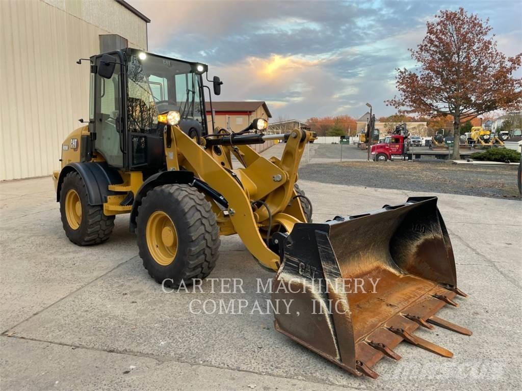 CAT 908 Incarcator pe pneuri