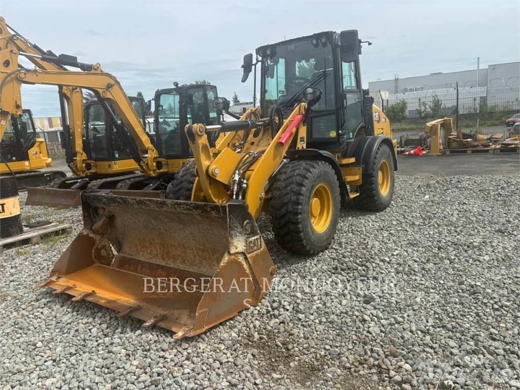 CAT 908 Incarcator pe pneuri