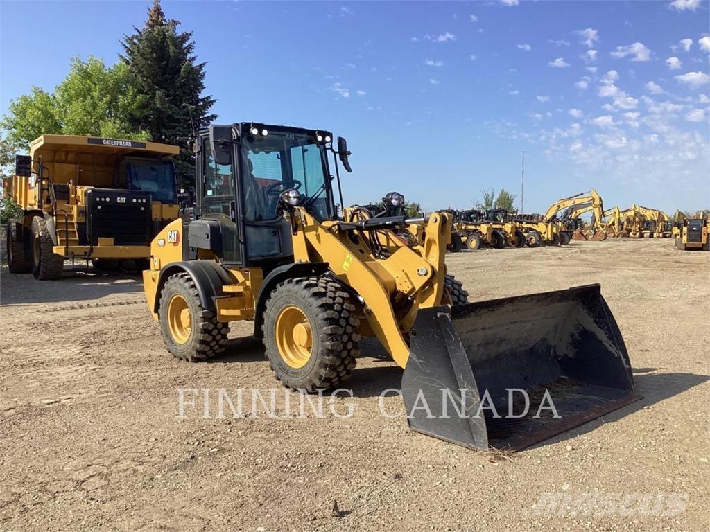 CAT 908 Incarcator pe pneuri