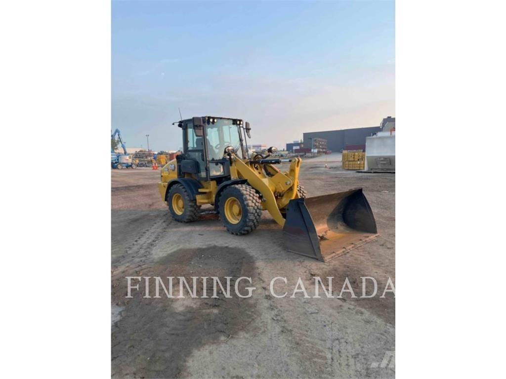 CAT 908 Incarcator pe pneuri