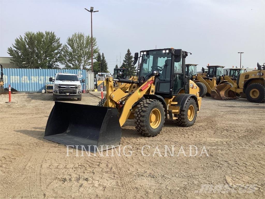 CAT 908 Incarcator pe pneuri