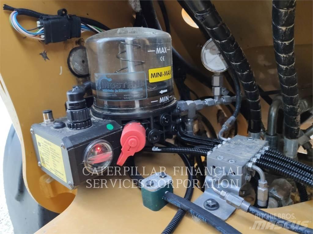 CAT 908-14 Incarcator pe pneuri