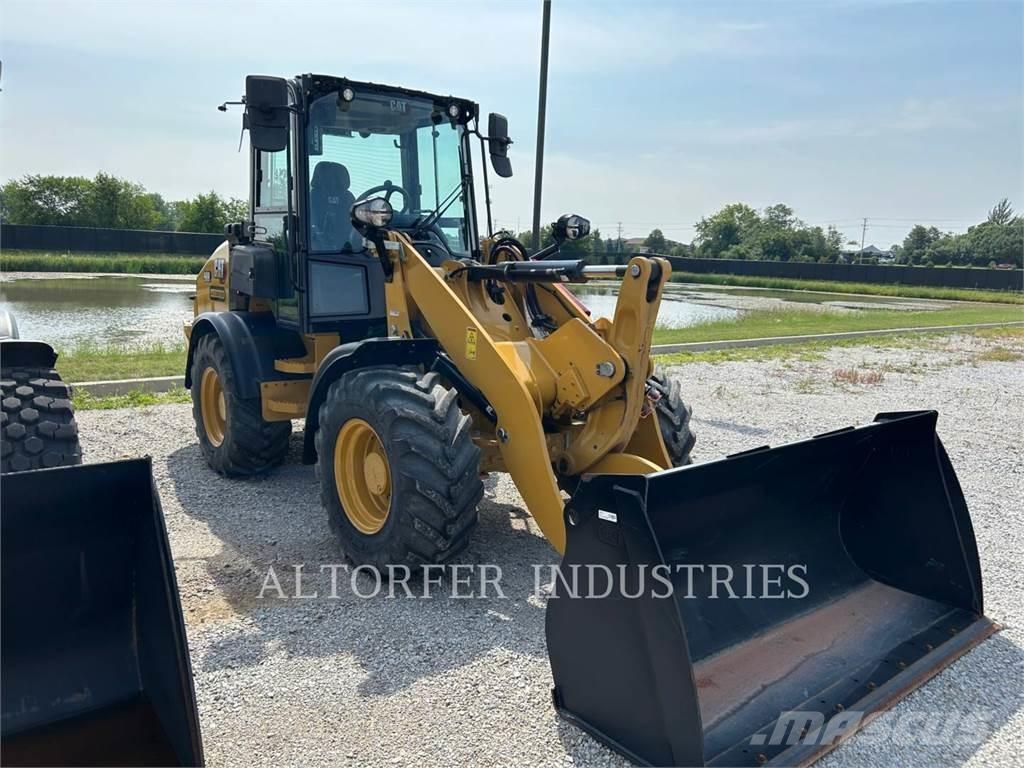 CAT 908-14 Incarcator pe pneuri