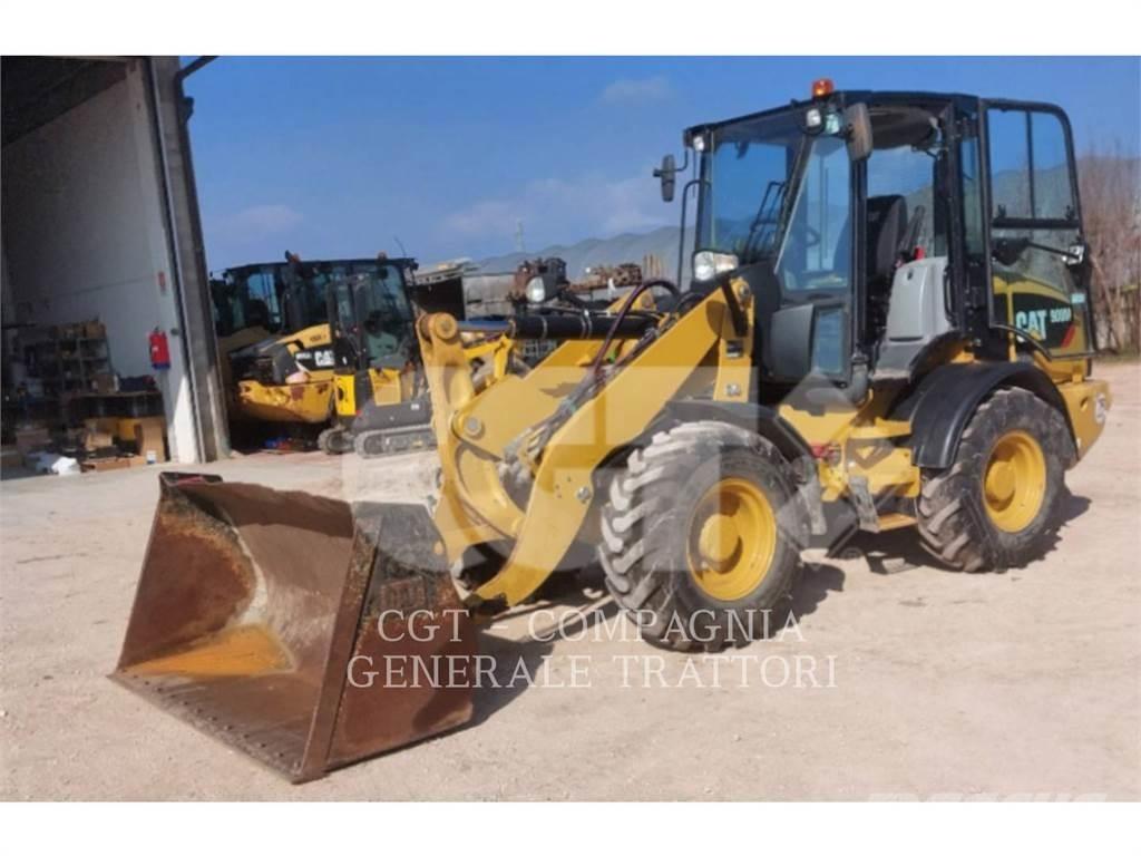 CAT 908 M Incarcator pe pneuri
