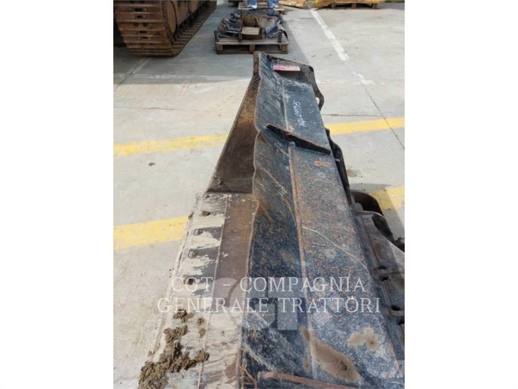 CAT 908 M Incarcator pe pneuri