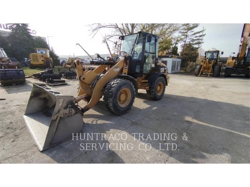 CAT 908H Incarcator pe pneuri