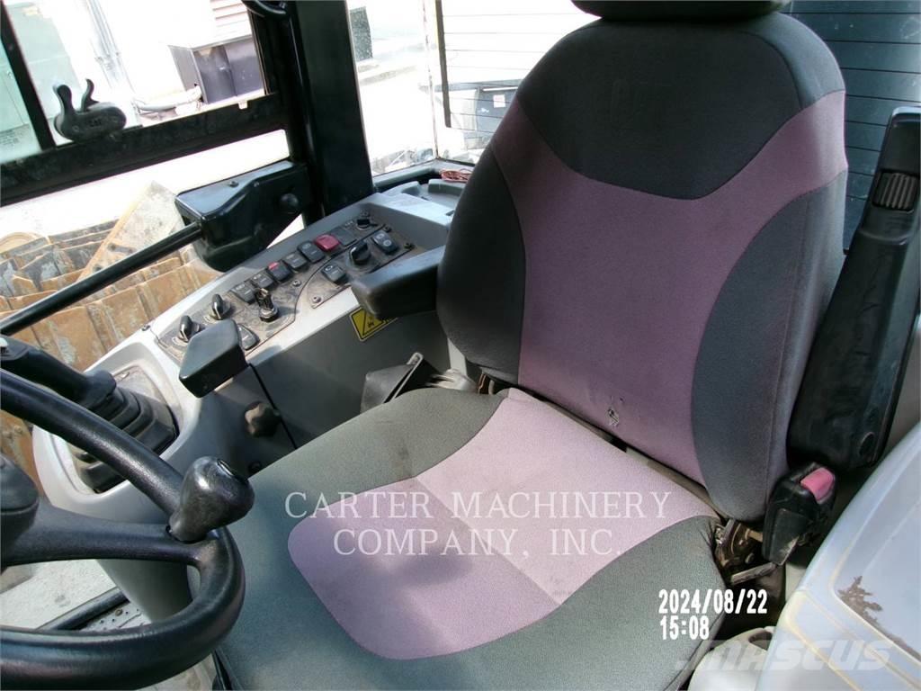 CAT 908H2 Incarcator pe pneuri