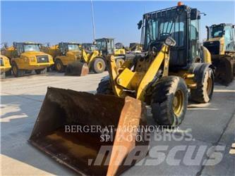 CAT 908M Incarcator pe pneuri
